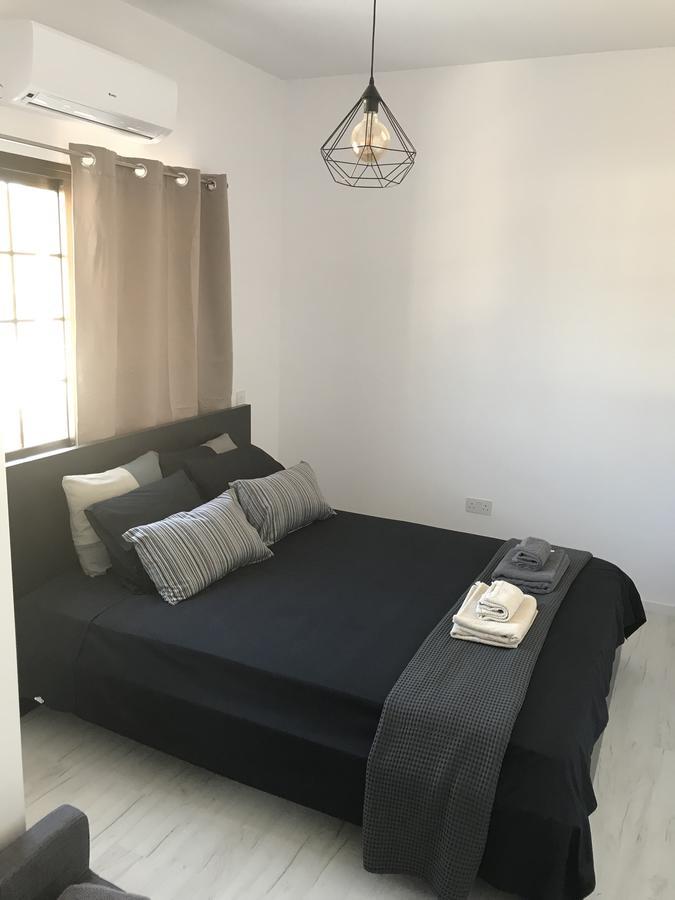 Levart Apartments Paphos Exterior foto